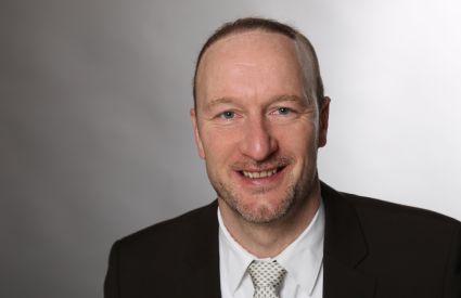 Der-neue-Schulleiter-Reinold-Mertens