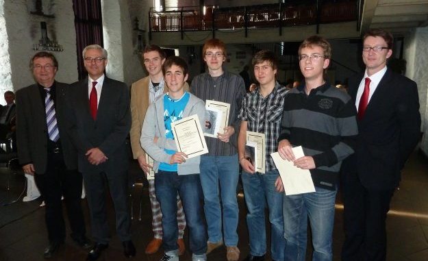 CFG-Preisträger-Marvin-Linnemann-2.-v.r.-Mirko-Engelpracht-3.-v.r.-Oliver-Wroblowski-4.v.r